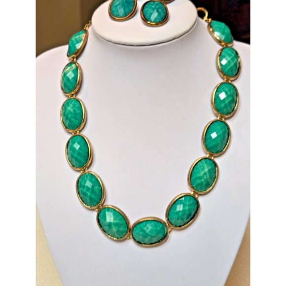 Vintage Amrita Singh glass green cabachon necklace and clip earring set - Picture 1 of 11
